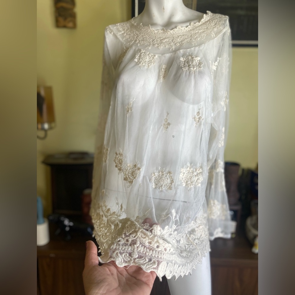 Ladies lace Floral boho shabby chic beach poolside vacation blouse tunic coverup - Picture 5 of 7